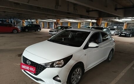 Hyundai Solaris II рестайлинг, 2020 год, 1 400 000 рублей, 4 фотография