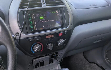 Toyota RAV4, 2002 год, 670 000 рублей, 17 фотография