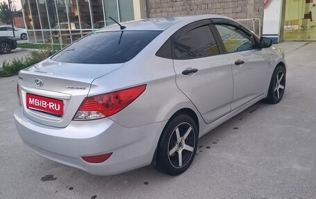 Hyundai Solaris II рестайлинг, 2014 год, 730 000 рублей, 4 фотография