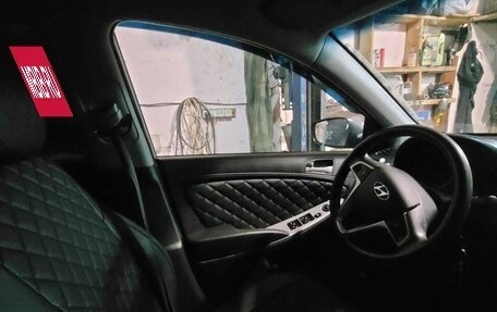 Hyundai Solaris II рестайлинг, 2014 год, 730 000 рублей, 9 фотография