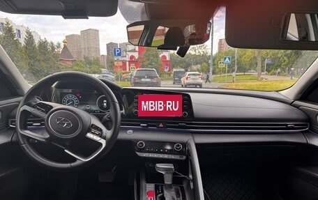 Hyundai Elantra, 2021 год, 2 200 000 рублей, 10 фотография