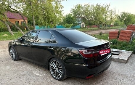 Toyota Camry, 2016 год, 2 200 000 рублей, 4 фотография
