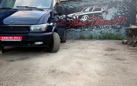 Ford Tourneo Connect I, 2005 год, 870 000 рублей, 1 фотография