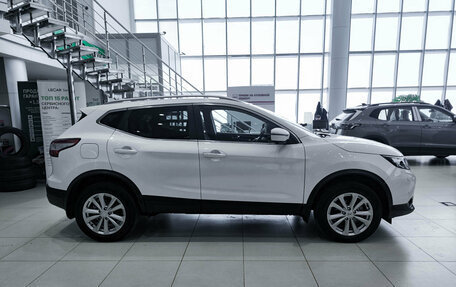 Nissan Qashqai, 2018 год, 1 990 000 рублей, 4 фотография