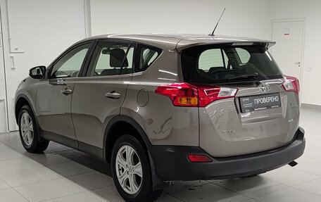 Toyota RAV4, 2014 год, 1 948 000 рублей, 11 фотография