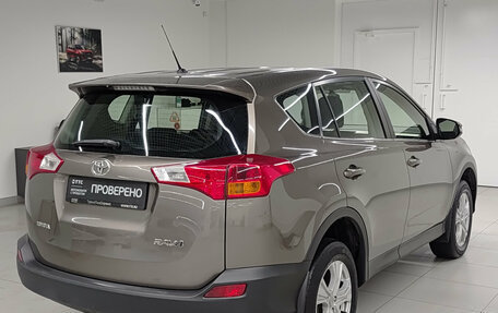 Toyota RAV4, 2014 год, 1 948 000 рублей, 9 фотография