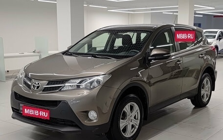 Toyota RAV4, 2014 год, 1 948 000 рублей, 5 фотография