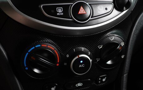 Hyundai Solaris II рестайлинг, 2012 год, 1 009 000 рублей, 16 фотография