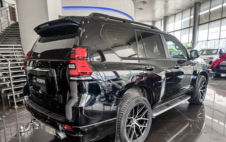 Toyota Land Cruiser Prado 150 рестайлинг 2, 2018 год, 4 698 000 рублей, 9 фотография
