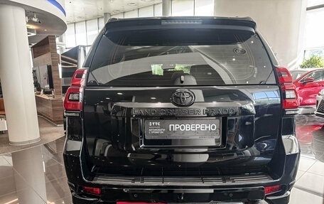Toyota Land Cruiser Prado 150 рестайлинг 2, 2018 год, 4 698 000 рублей, 10 фотография