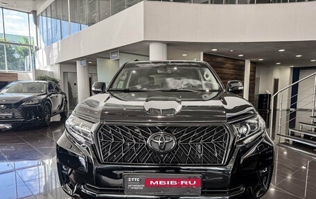 Toyota Land Cruiser Prado 150 рестайлинг 2, 2018 год, 4 698 000 рублей, 6 фотография