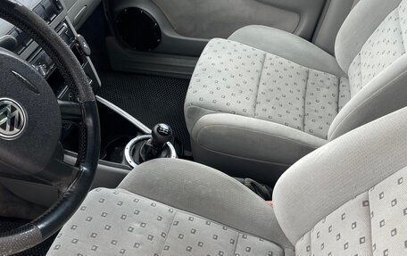 Volkswagen Pointer, 2004 год, 200 000 рублей, 17 фотография