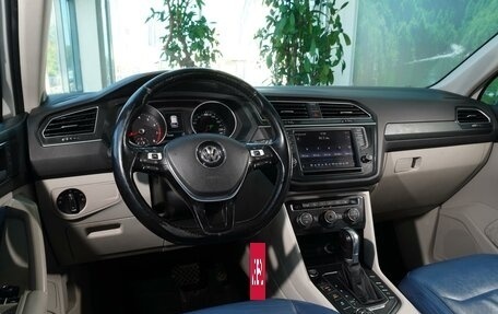 Volkswagen Tiguan II, 2017 год, 2 119 000 рублей, 10 фотография
