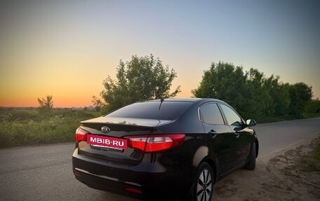 KIA Rio III рестайлинг, 2014 год, 900 000 рублей, 4 фотография