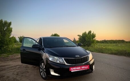 KIA Rio III рестайлинг, 2014 год, 900 000 рублей, 7 фотография