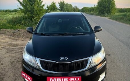 KIA Rio III рестайлинг, 2014 год, 900 000 рублей, 2 фотография