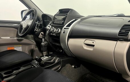 Mitsubishi Pajero Sport II рестайлинг, 2014 год, 2 250 000 рублей, 13 фотография