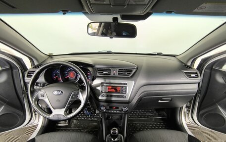 KIA Rio III рестайлинг, 2015 год, 990 000 рублей, 11 фотография