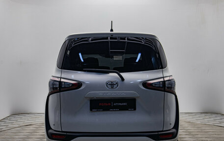 Toyota Sienta II, 2017 год, 1 460 000 рублей, 5 фотография