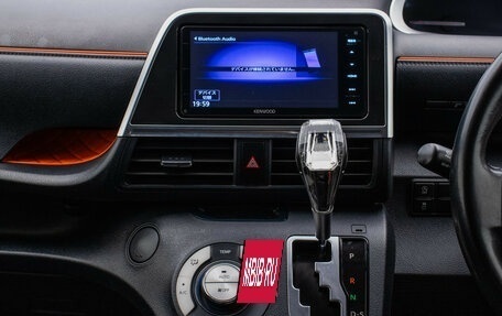 Toyota Sienta II, 2017 год, 1 460 000 рублей, 15 фотография