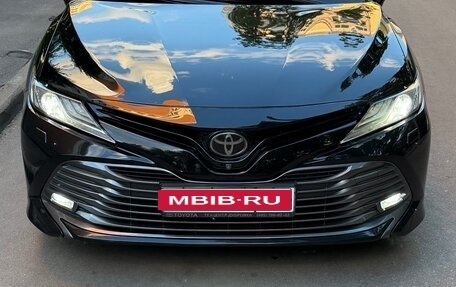 Toyota Camry, 2019 год, 3 100 000 рублей, 1 фотография