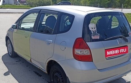 Honda Fit III, 2002 год, 260 000 рублей, 5 фотография