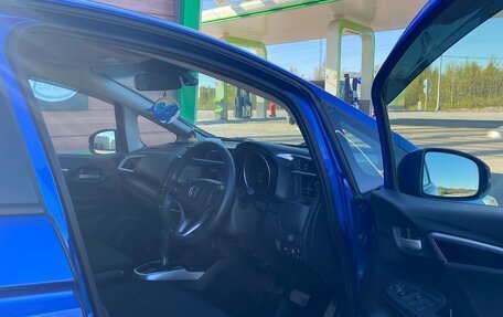 Honda Fit III, 2018 год, 1 250 000 рублей, 10 фотография