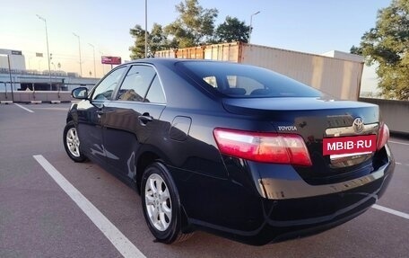 Toyota Camry, 2011 год, 1 320 000 рублей, 2 фотография