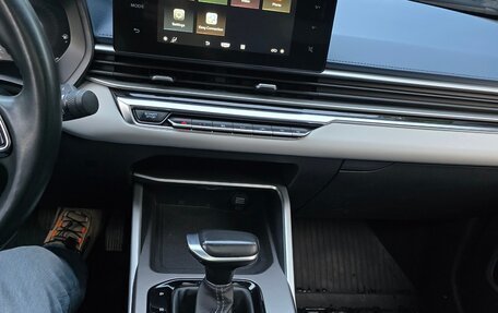 Geely Emgrand, 2023 год, 1 680 000 рублей, 9 фотография