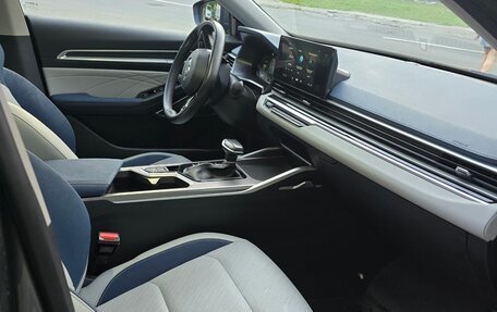 Geely Emgrand, 2023 год, 1 680 000 рублей, 8 фотография