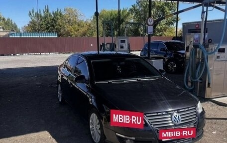 Volkswagen Passat B6, 2006 год, 660 000 рублей, 21 фотография
