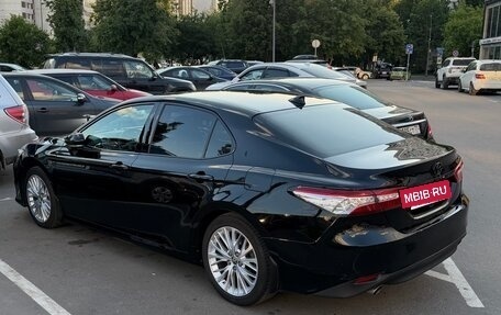 Toyota Camry, 2019 год, 3 100 000 рублей, 2 фотография