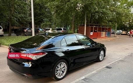Toyota Camry, 2019 год, 3 100 000 рублей, 10 фотография