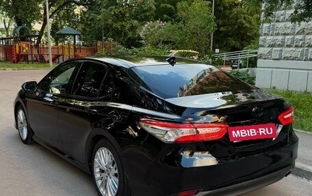 Toyota Camry, 2019 год, 3 100 000 рублей, 14 фотография