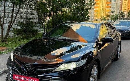 Toyota Camry, 2019 год, 3 100 000 рублей, 19 фотография