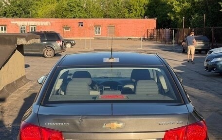 Chevrolet Cruze II, 2010 год, 430 000 рублей, 4 фотография