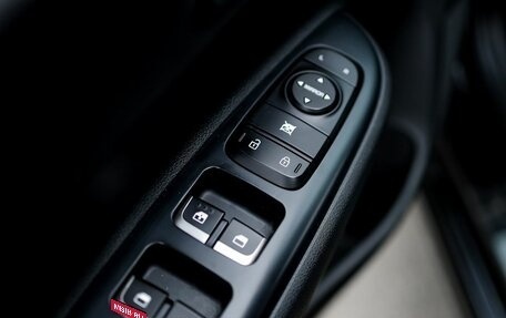 KIA Rio IV, 2018 год, 1 359 000 рублей, 13 фотография