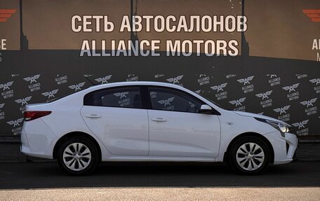 KIA Rio IV, 2021 год, 1 210 000 рублей, 9 фотография