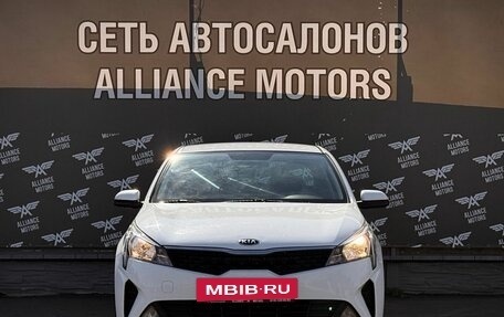 KIA Rio IV, 2021 год, 1 210 000 рублей, 2 фотография