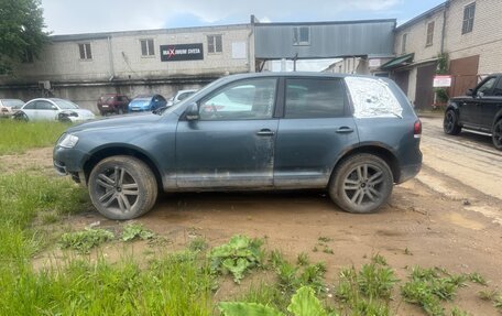 Volkswagen Touareg III, 2005 год, 299 999 рублей, 3 фотография