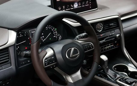 Lexus RX IV рестайлинг, 2018 год, 3 910 000 рублей, 8 фотография