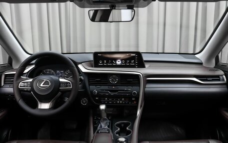 Lexus RX IV рестайлинг, 2018 год, 3 910 000 рублей, 12 фотография
