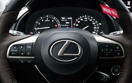 Lexus RX IV рестайлинг, 2018 год, 3 910 000 рублей, 13 фотография