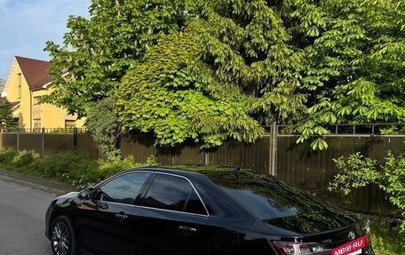 Toyota Camry, 2016 год, 1 900 000 рублей, 4 фотография