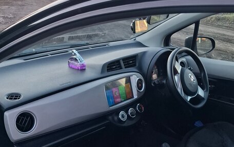 Toyota Vitz, 2011 год, 650 000 рублей, 5 фотография
