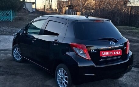 Toyota Vitz, 2011 год, 650 000 рублей, 4 фотография