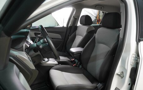 Chevrolet Cruze II, 2012 год, 899 000 рублей, 10 фотография