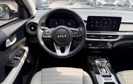 KIA K3, 2023 год, 1 200 000 рублей, 9 фотография