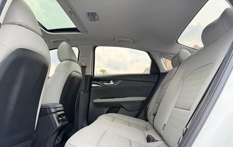 KIA K3, 2023 год, 1 200 000 рублей, 18 фотография