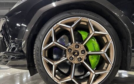 Lamborghini Urus I, 2024 год, 32 000 000 рублей, 4 фотография